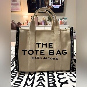 MARC JACOBS Medium Jacquard Tote Cream color